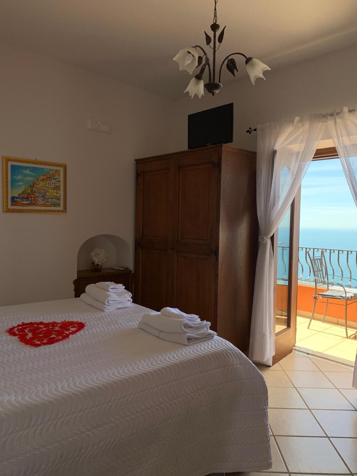 Anna Apartment Positano Bagian luar foto